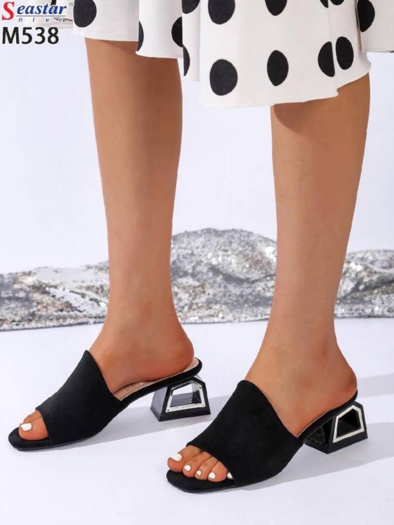 Klapki Damskie Roz 36-41 / 12 par